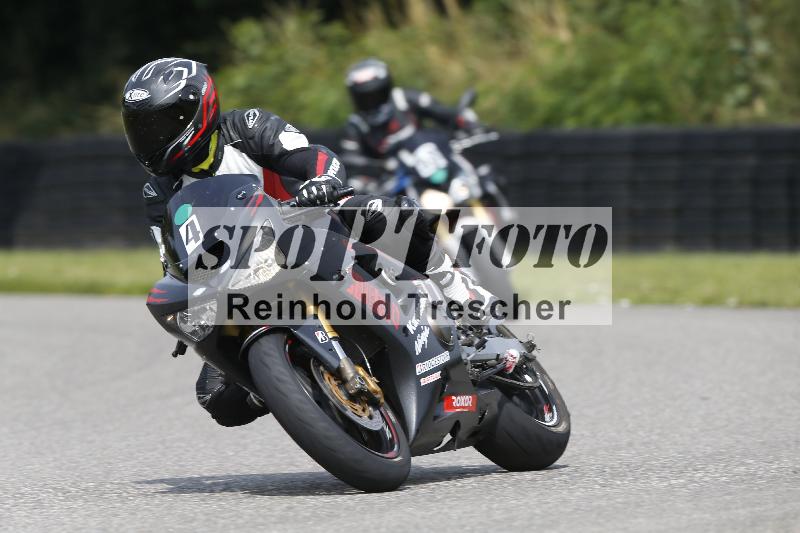 Archiv-2025/25 10.06.2025 MaxRacing ADR/Gruppe gruen/4